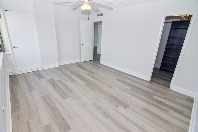 Image 23 of 34 For 1401 Federal Hwy  501