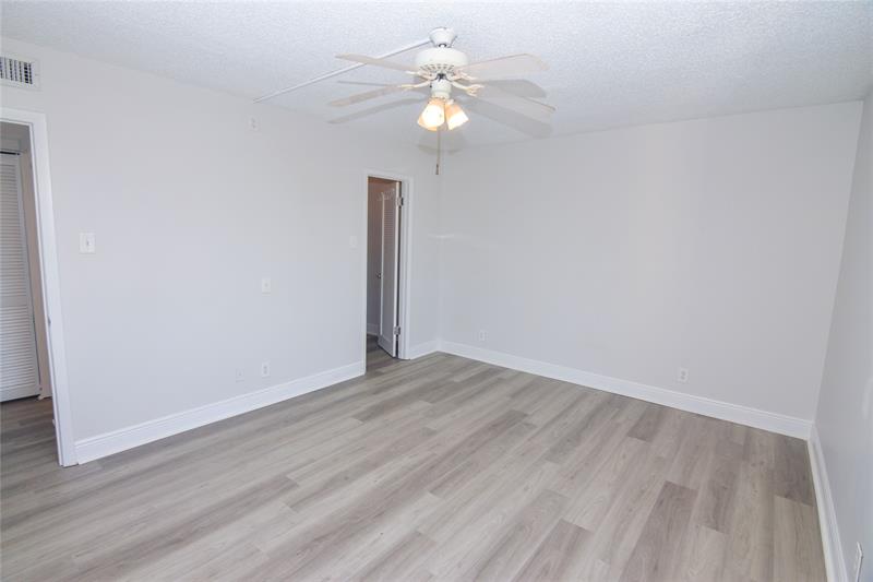 Image 25 of 34 For 1401 Federal Hwy  501