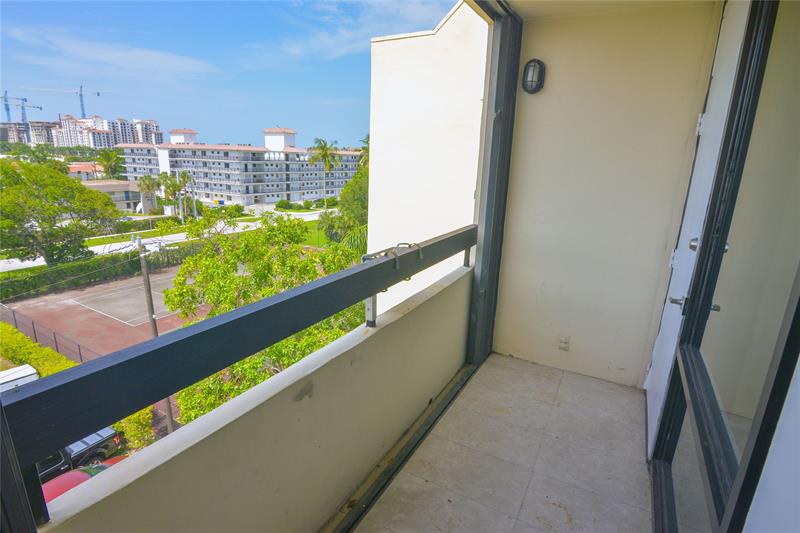 Image 27 of 34 For 1401 Federal Hwy  501