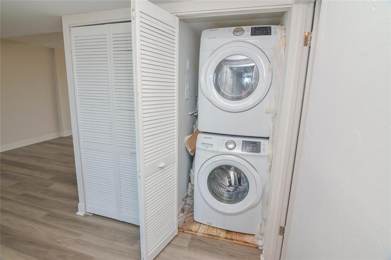 Image 30 of 34 For 1401 Federal Hwy  501