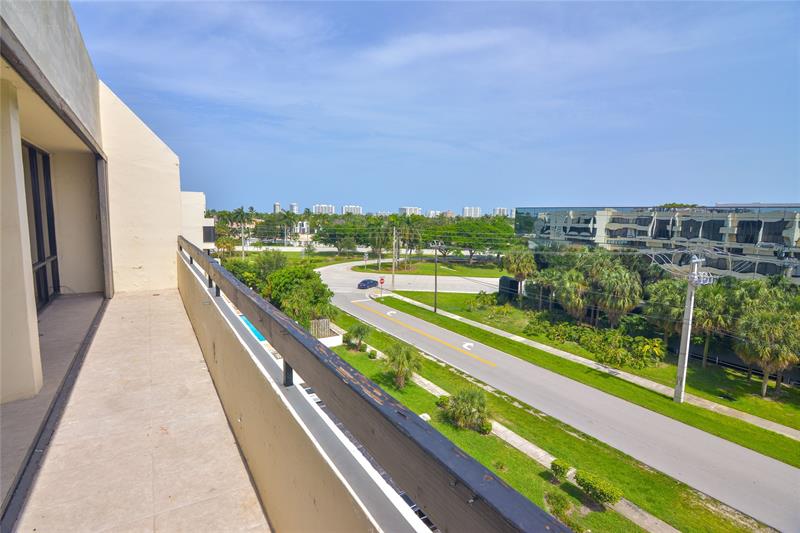 Image 31 of 34 For 1401 Federal Hwy  501