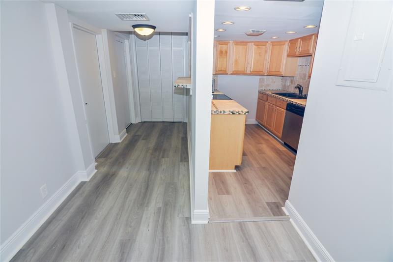 Image 4 of 34 For 1401 Federal Hwy  501