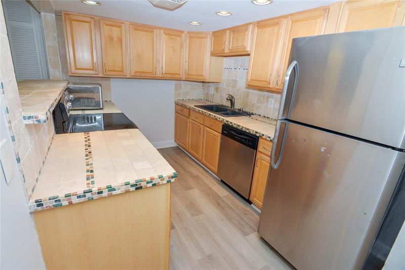 Image 5 of 34 For 1401 Federal Hwy  501