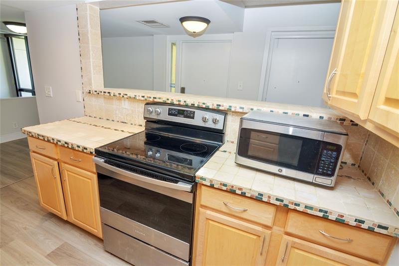 Image 6 of 34 For 1401 Federal Hwy  501