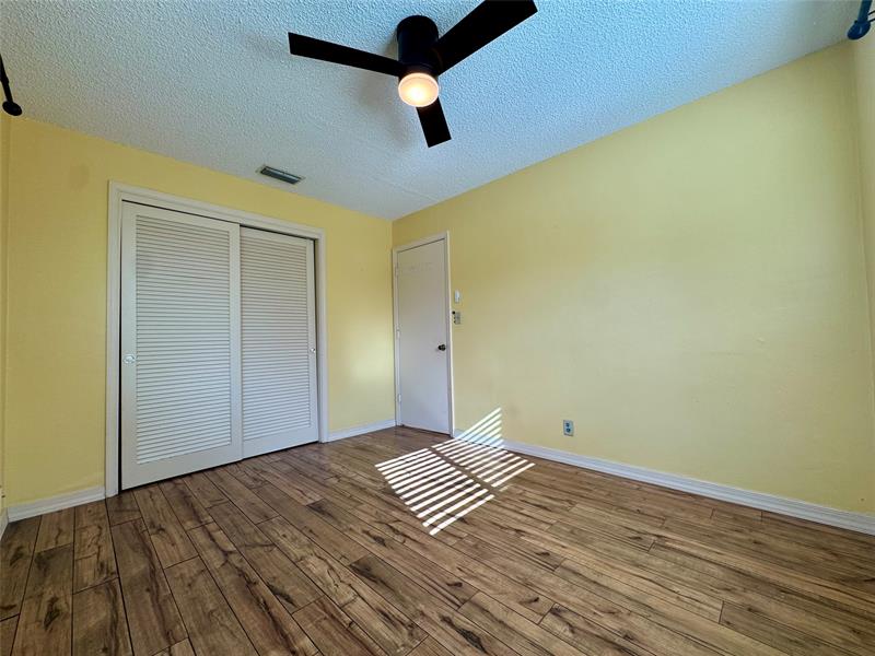 Image 11 of 32 For 2713 53rd St