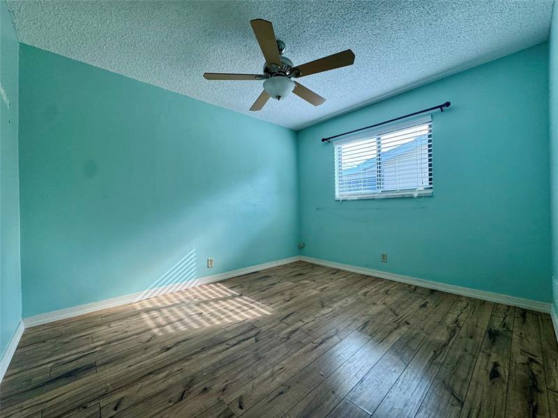 Image 15 of 32 For 2713 53rd St