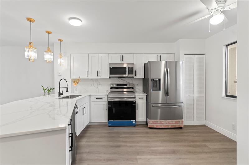 Image 10 of 33 For 2232 Cypress Bend Drive  107