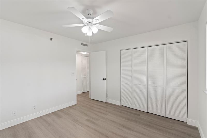 Image 21 of 33 For 2232 Cypress Bend Drive  107