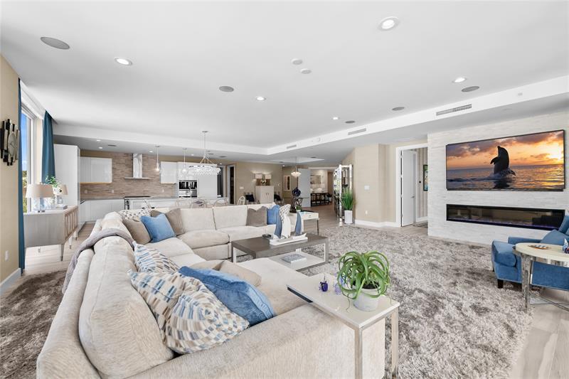 Image 18 of 68 For 41 Isle Of Venice Dr  301