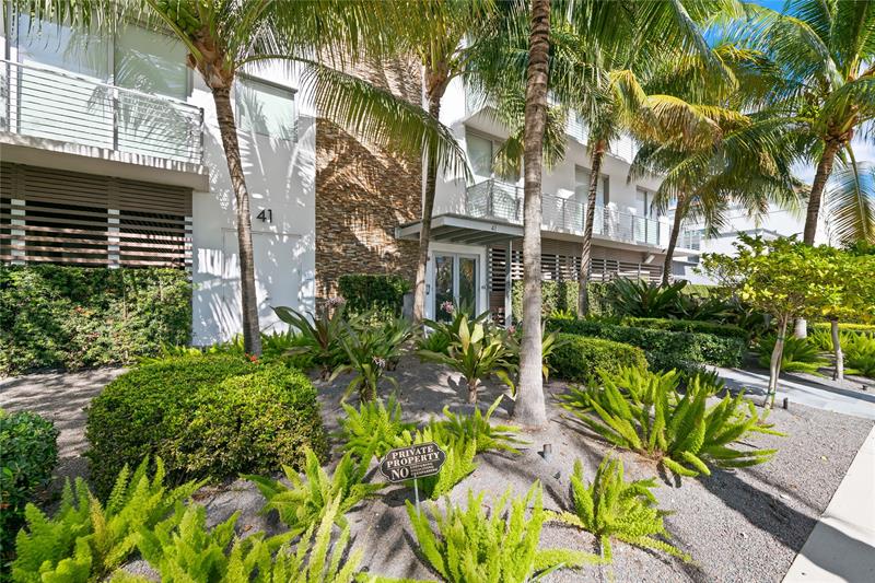 Image 65 of 68 For 41 Isle Of Venice Dr  301