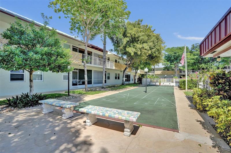Image 45 of 59 For 860 6th Ave  312
