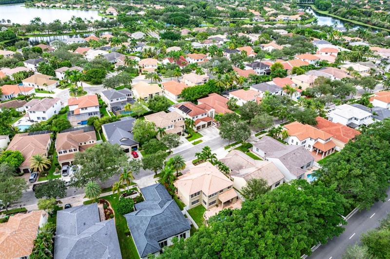 Image 41 of 42 For 1325 Camellia Cir