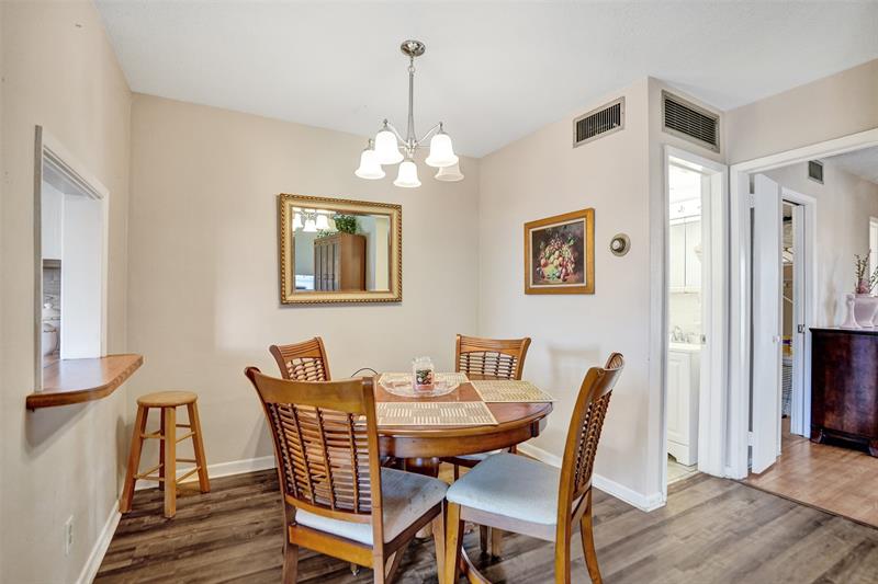 Image 11 of 16 For 2050 39th St  203s