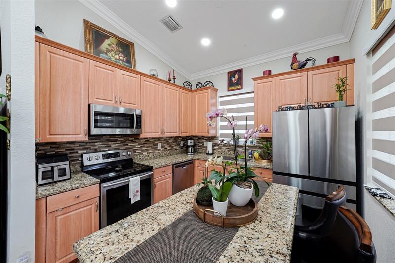 Image 15 of 51 For 4122 22nd St