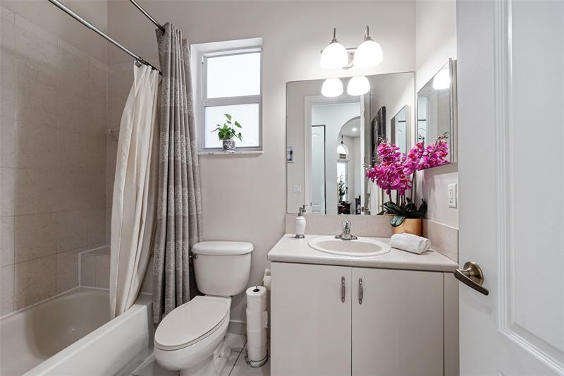 Image 20 of 51 For 4122 22nd St