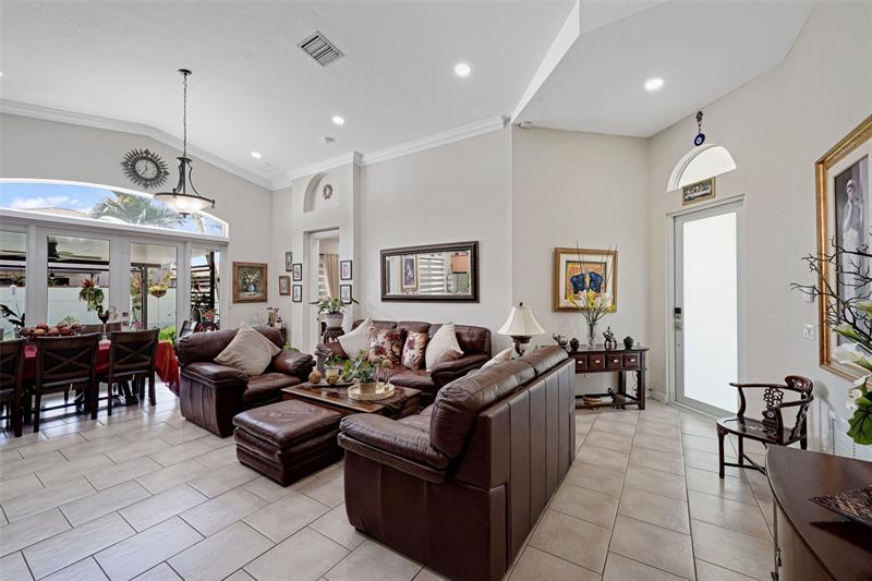 Image 22 of 51 For 4122 22nd St