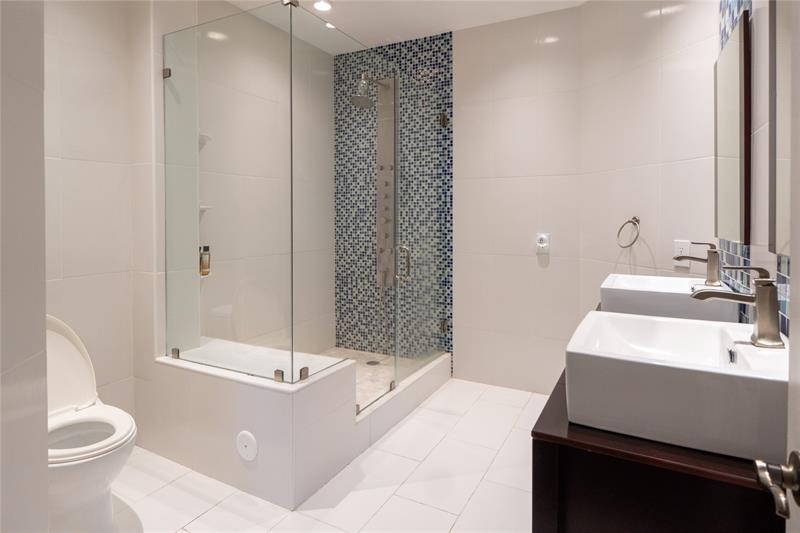 Image 18 of 26 For 13519 50th Ct