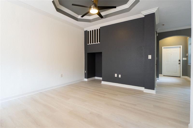 Image 8 of 26 For 13519 50th Ct