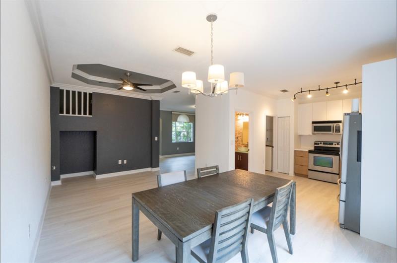 Image 9 of 26 For 13519 50th Ct