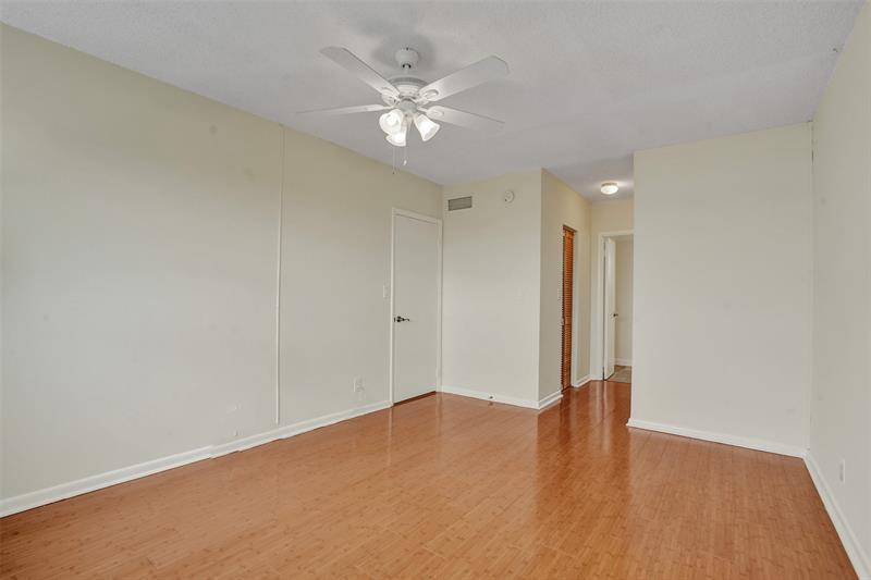 Image 14 of 27 For 604 2nd St  420