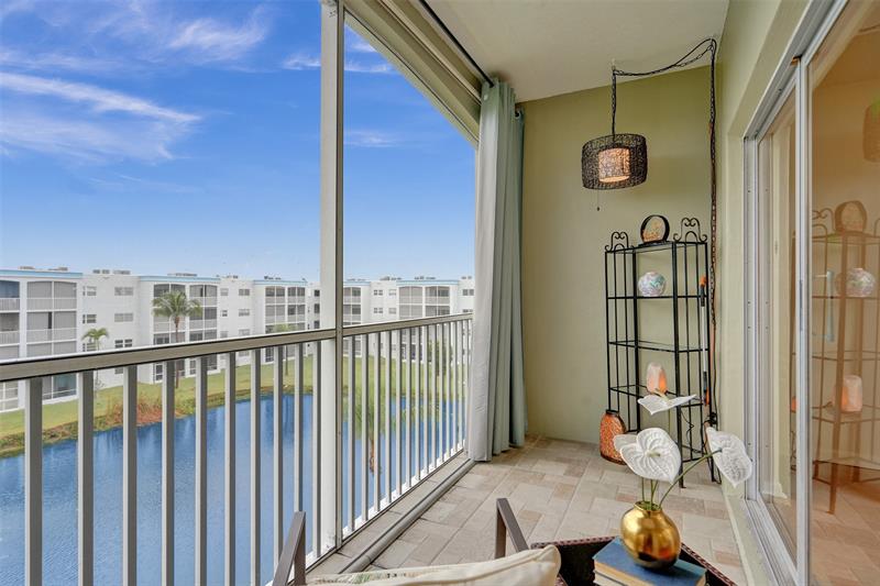 Image 19 of 27 For 604 2nd St  420