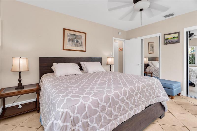 Image 27 of 32 For 2109 26th St  2109
