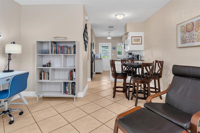 Image 7 of 32 For 2109 26th St  2109