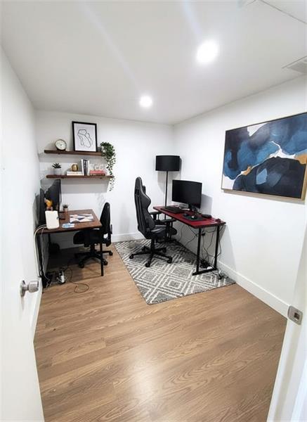 Image 11 of 18 For 6134 Buchanan St