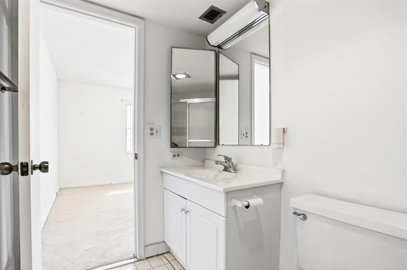 Image 11 of 32 For 3401 Bimini Ln  H1