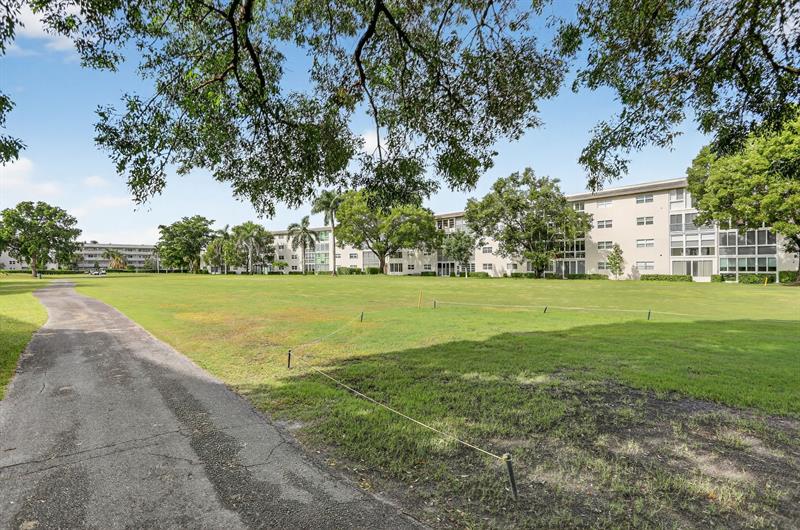 Image 32 of 32 For 3401 Bimini Ln  H1