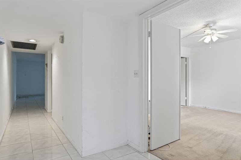 Image 7 of 32 For 3401 Bimini Ln  H1