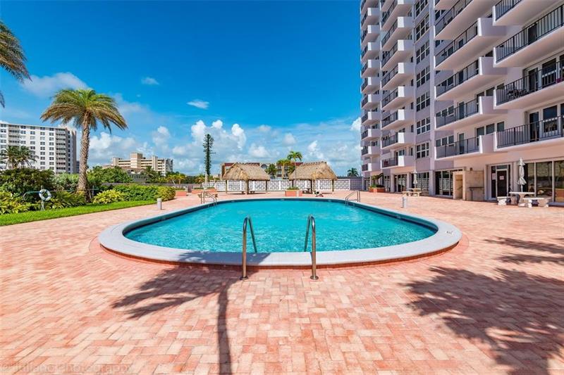 Image 17 of 17 For 405 Ocean Blvd  1627