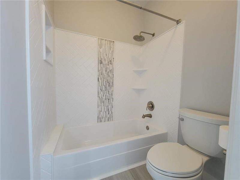 Image 18 of 26 For 3902 Trenton Ave