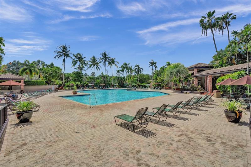 Image 19 of 26 For 3902 Trenton Ave