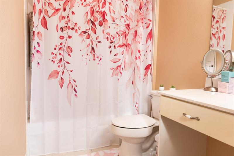 Image 17 of 26 For 2122 Grand Dr