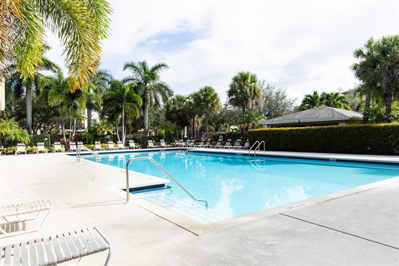 Image 21 of 26 For 2122 Grand Dr