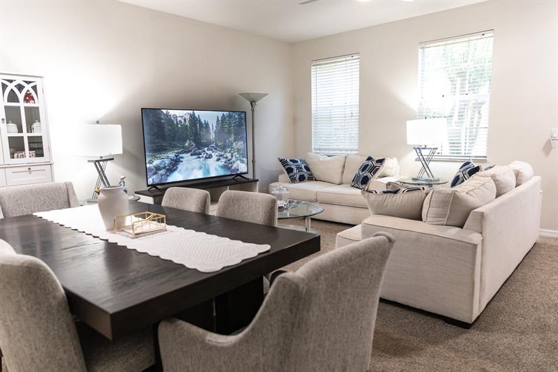 Image 3 of 26 For 2122 Grand Dr