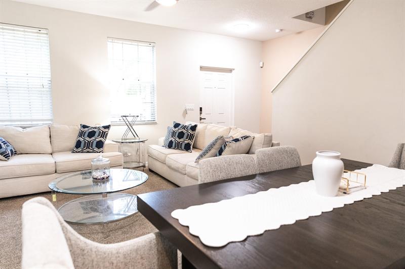 Image 4 of 26 For 2122 Grand Dr