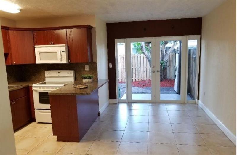 Details for 3680 59 Ave.  8, Davie, FL 33314