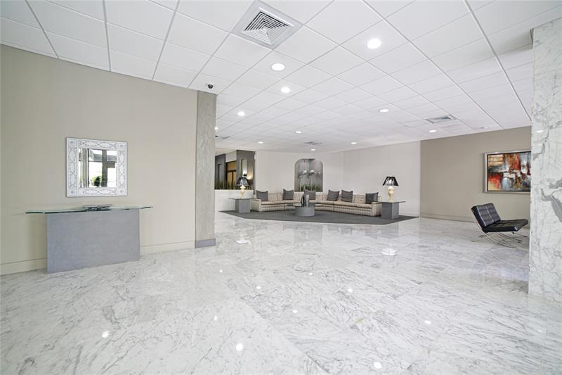 Image 22 of 29 For 3015 Ocean Blvd  14k