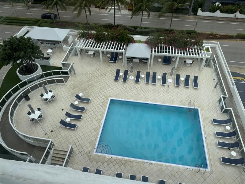 Image 8 of 29 For 3015 Ocean Blvd  14k