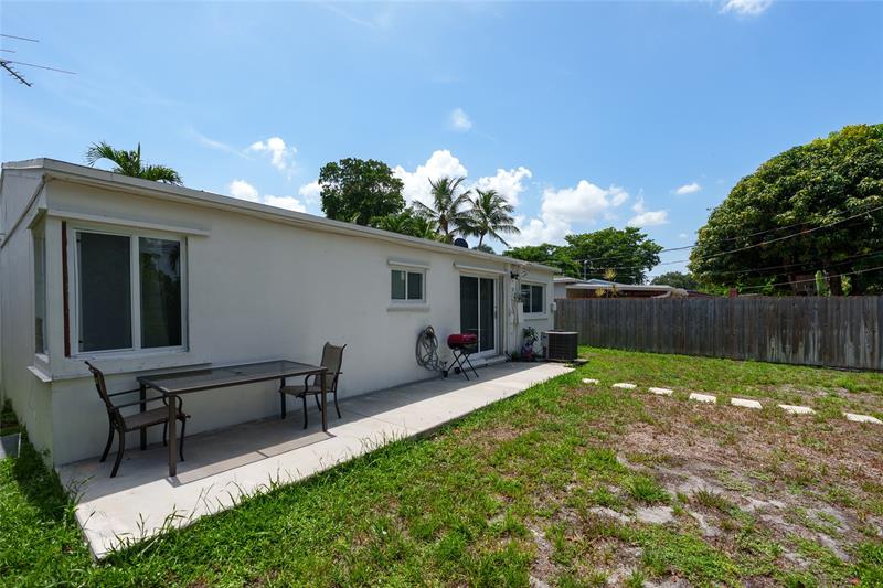 Image 22 of 24 For 121 53rd Ct  