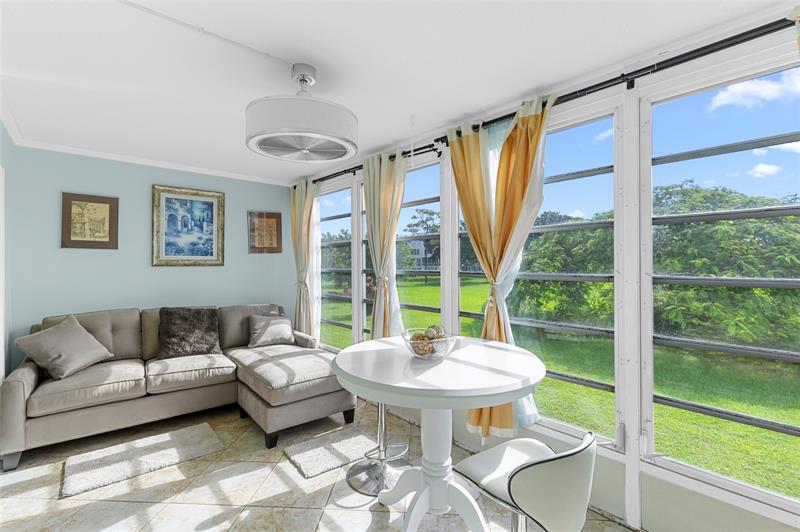 Image 24 of 56 For 2065 Lyndhurst N  2065