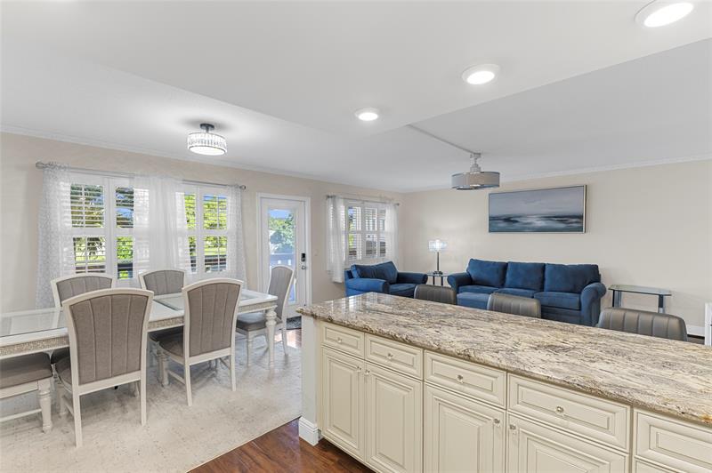 Image 9 of 56 For 2065 Lyndhurst N  2065