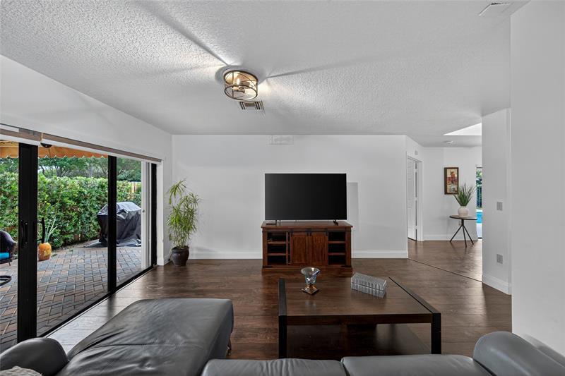 Image 21 of 51 For 1835 99th Ave