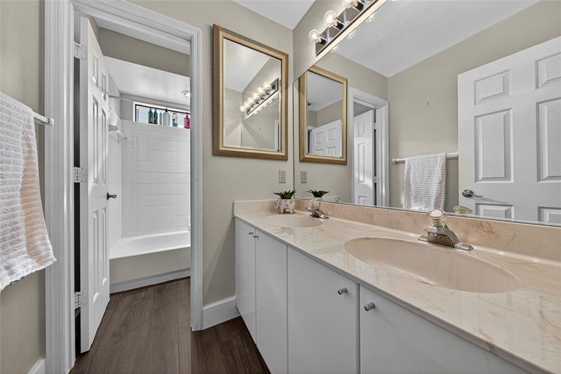 Image 33 of 51 For 1835 99th Ave