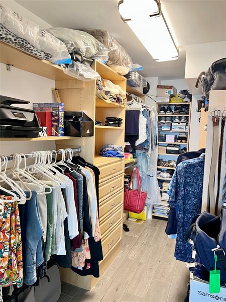 Image 18 of 49 For 800 20th Ave  1115