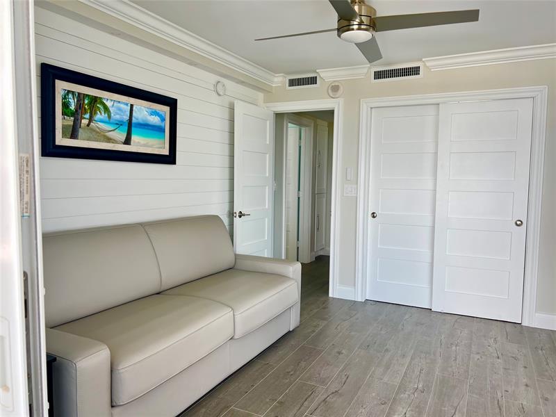 Image 19 of 49 For 800 20th Ave  1115