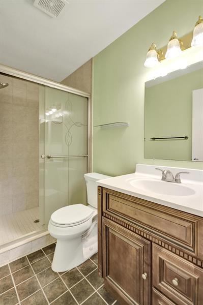 Image 34 of 49 For 42 Canterbury Ln