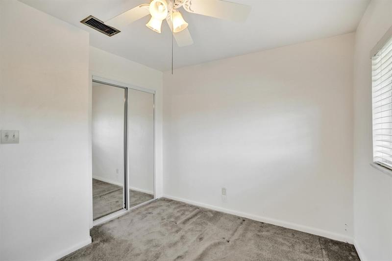 Image 42 of 49 For 42 Canterbury Ln